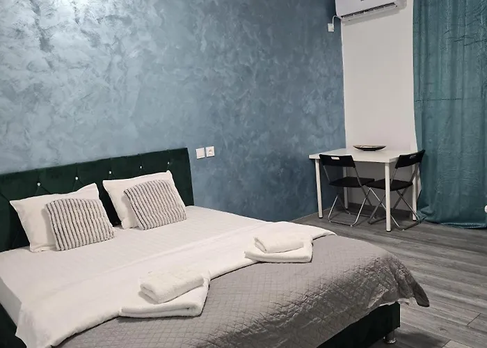 Ris 4 Timpuri Noi 3* בוקרשט