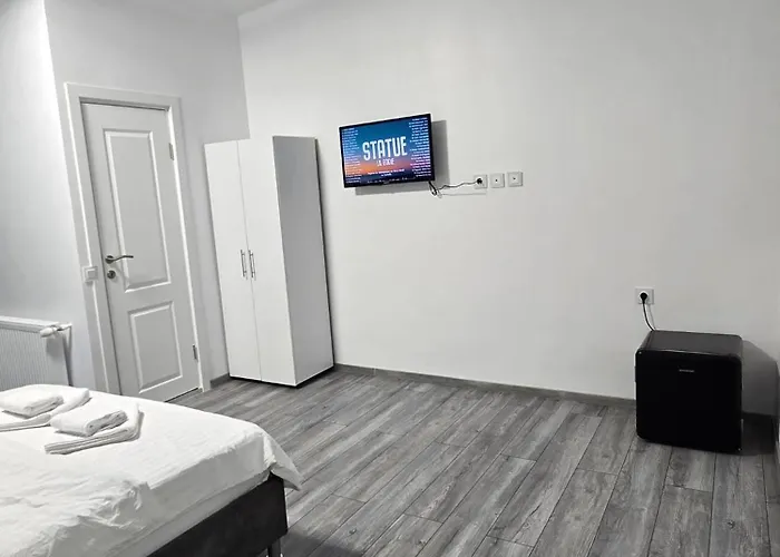 Guest house Ris 4 Timpuri Noi 3*